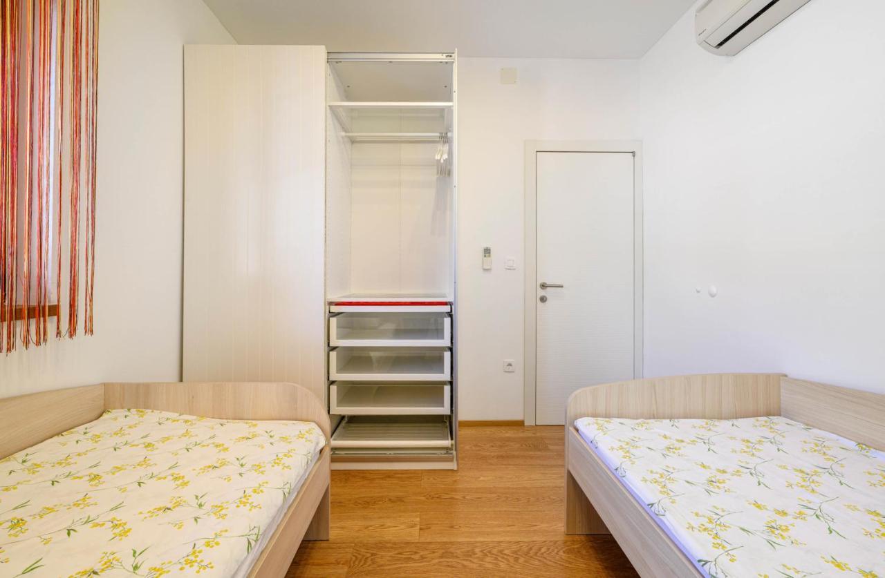 Sibenik Boats Apartment Raslina Luaran gambar